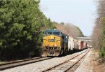 CSX 533 leads train F741-03 southbound